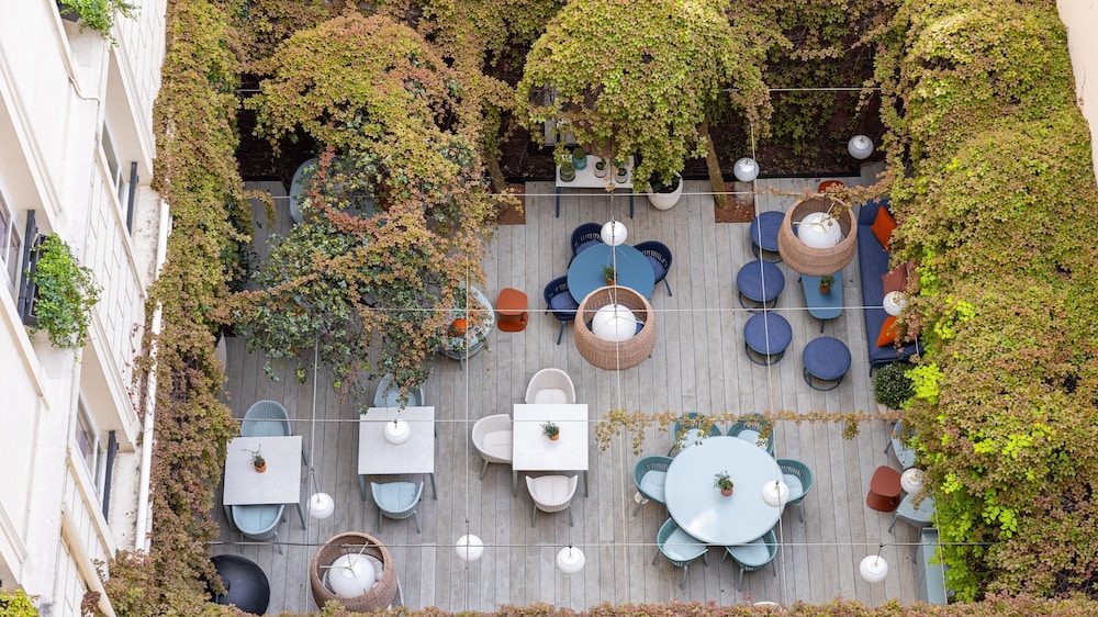 Париж: Hotel Lancaster Paris Champs-Elysees 5*