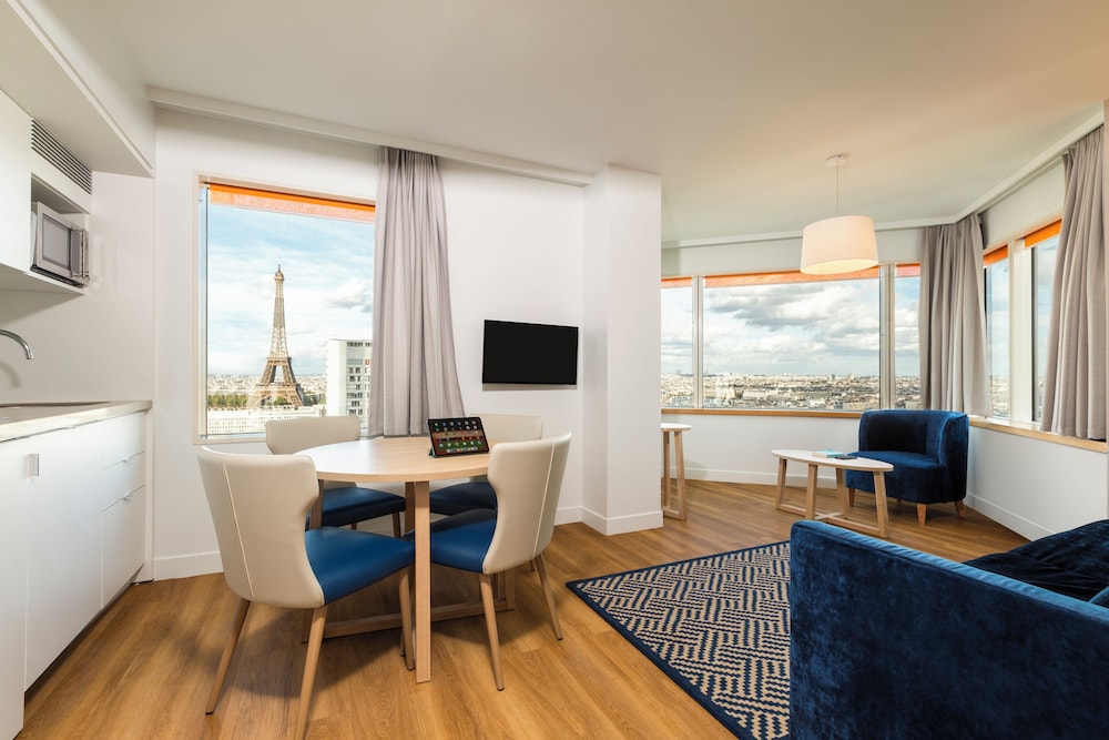 Париж: Aparthotel Adagio Paris Centre Tour Eiffel 4*